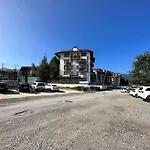 Belvedere Club Place Apartman