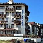Belvedere Club Place
